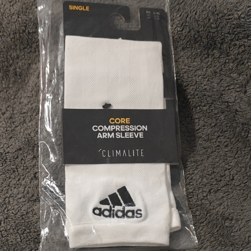 Adidas Core Compression White Arm Sleeve L-XL